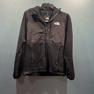 North face fleece jacket size xs black zippers work excellent.